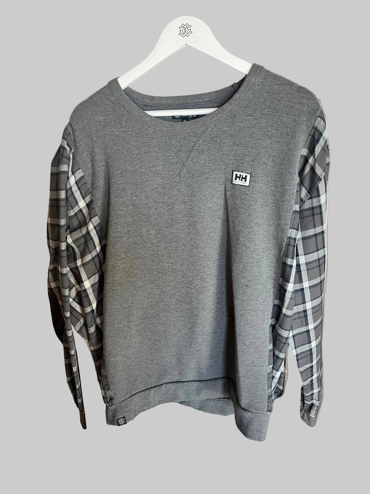 Grey-wood Plaid Pullover