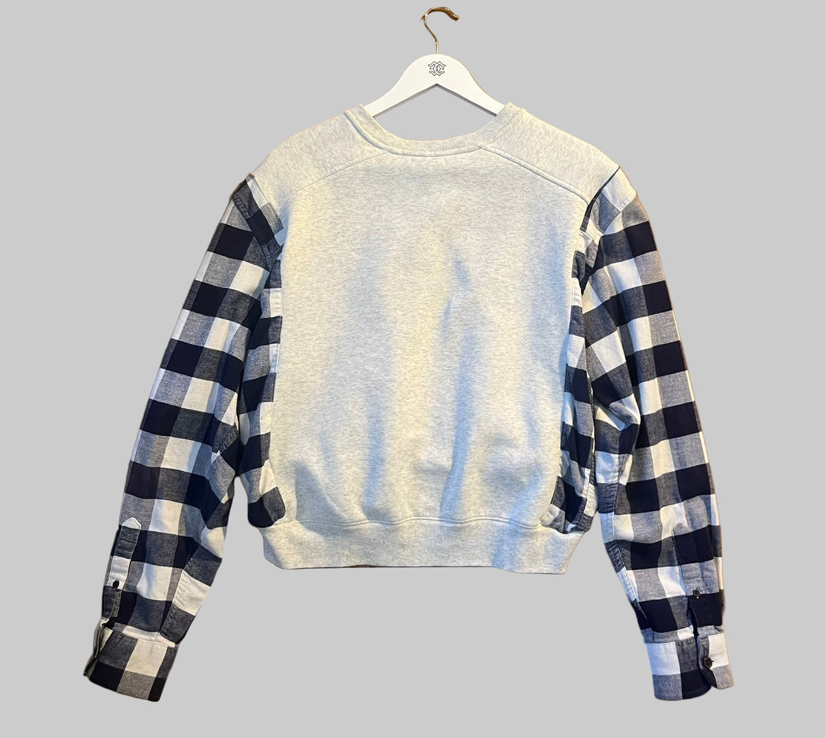 Sweatshirt – Gingham Sleeve Edition